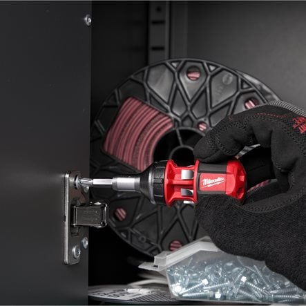 8 in 1 compact ratcheting multi-bit screwdriver