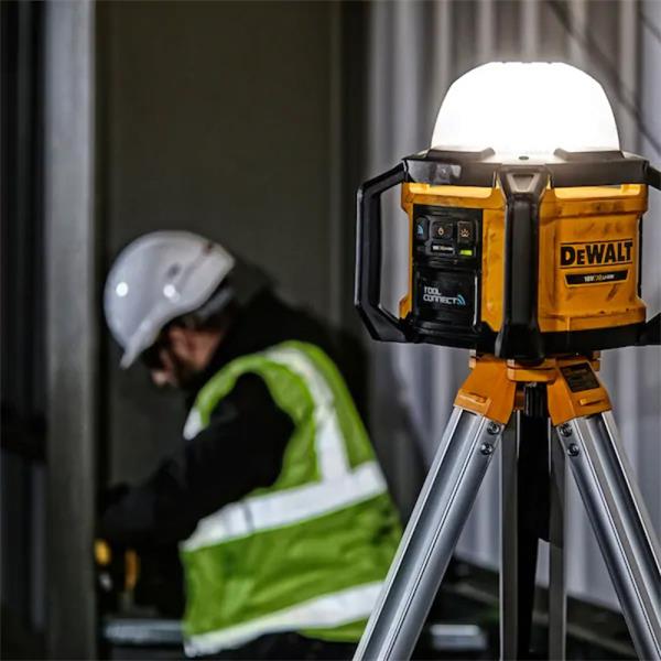 DCL074 18V LED XR Connect Area Light (Bare Unit)