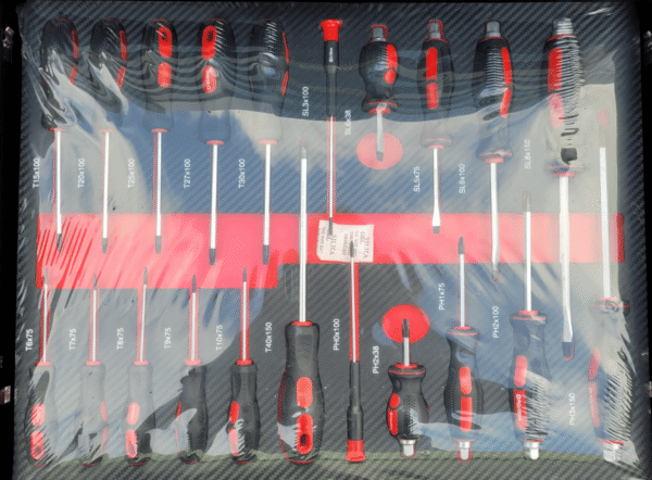 7 Drawer Tool Chest on Strong Castor Wheels & Complete With Full Set of Tools - PC7DTC