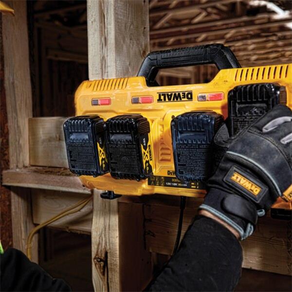 Dewalt DCB104 XR 4 Port Fast Charger For 18V/54V
