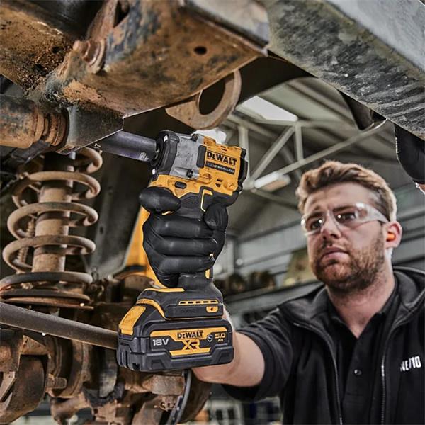 Dewalt DCF921N MID-TORQUE Impact Wrench 18V 1/2'' Square Drive (Bare Unit) DCF921N