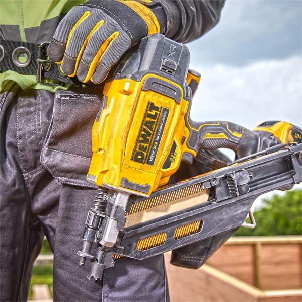 Dewalt Dewalt XR 18V Nailer Twin Pack (2x5.0Ah) DCK264P2