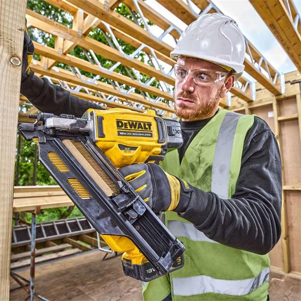 Dewalt Dewalt XR 18V Nailer Twin Pack (2x5.0Ah) DCK264P2