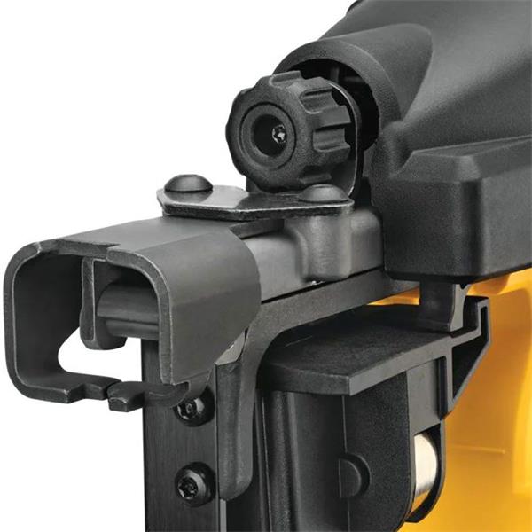 Dewalt Dewalt 18v XR Brushless 9Ga Fencing Stapler (2x5Ah) DCFS950P2