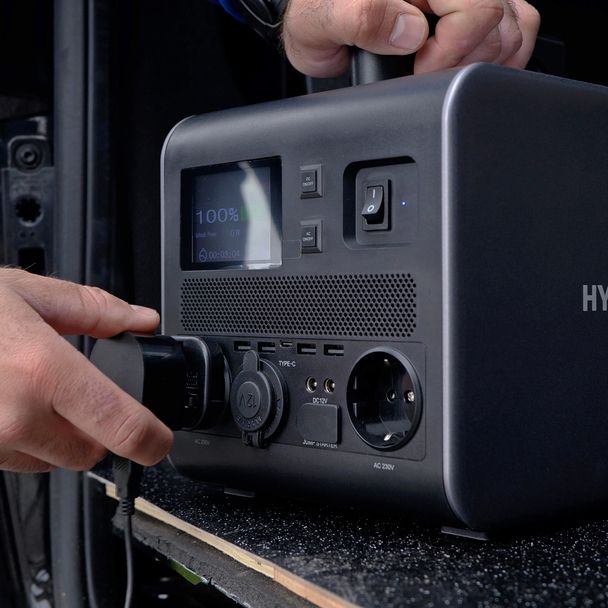 Hyundai Hyundai 600W Portable Power Station HPS-300