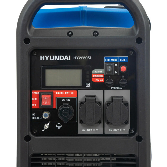 Hyundai Hyundai 2200W / 2.2kW Petrol Inverter Generator, Pure Sine Wave Output, Lightweight, Quiet Running HY2250SI