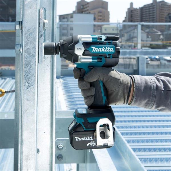Makita Makita 18V LXT Brushless 1/2" Impact Wrench 700Nm – DTW700