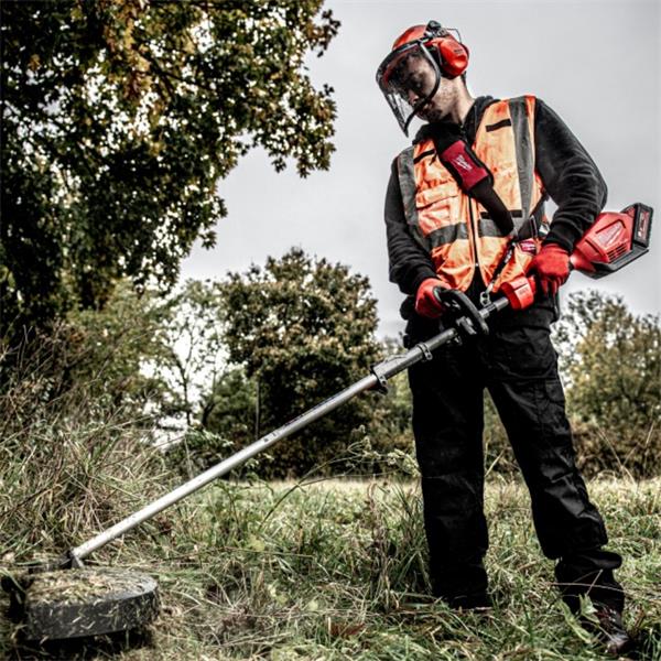 Milwaukee Milwaukee  M18 FUEL Multi-Function Power Head with Line Trimmer Attachment (2x5Ah) MIL-M18FOPHLTKIT-502