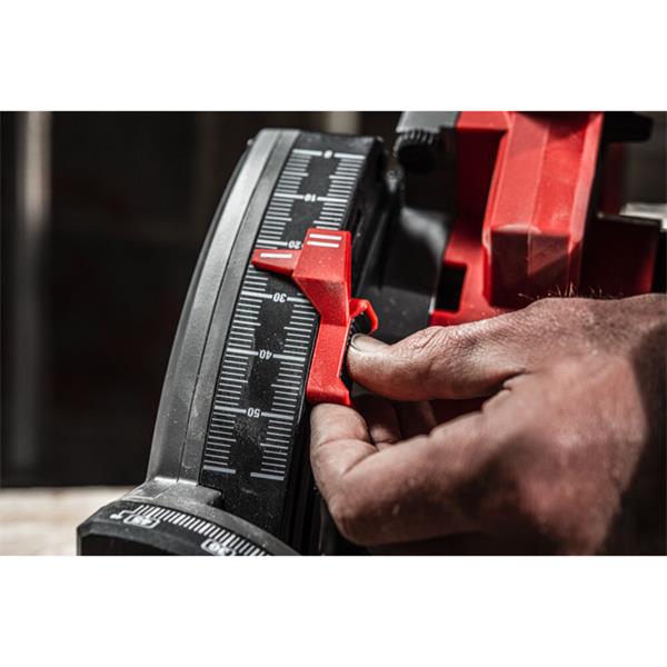 Milwaukee Milwaukee M18FPS55-552P Fuel 55mm Plunge Saw & Rail Kit (2x5.5Ah) 4933478779K
