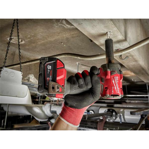 Milwaukee MILWAUKEE M18 FUEL 3/8'' Compact Impact Wrench with Friction Ring (2x M18 5Ah Batteries, M12-18 Fast Charger in HD Box) 4933478652