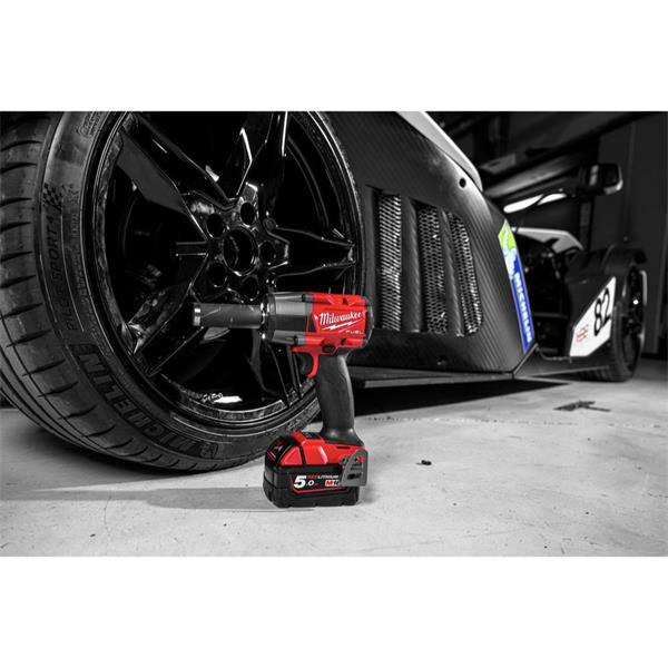 Milwaukee Milwaukee M18FMTIW2F12-0X Mid-Torque 1/2'' Impact Wrench In HD Box (Bare Unit) 4933478449