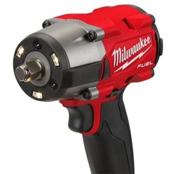 Milwaukee Milwaukee M18FMTIW2F12-0X Mid-Torque 1/2'' Impact Wrench In HD Box (Bare Unit) 4933478449