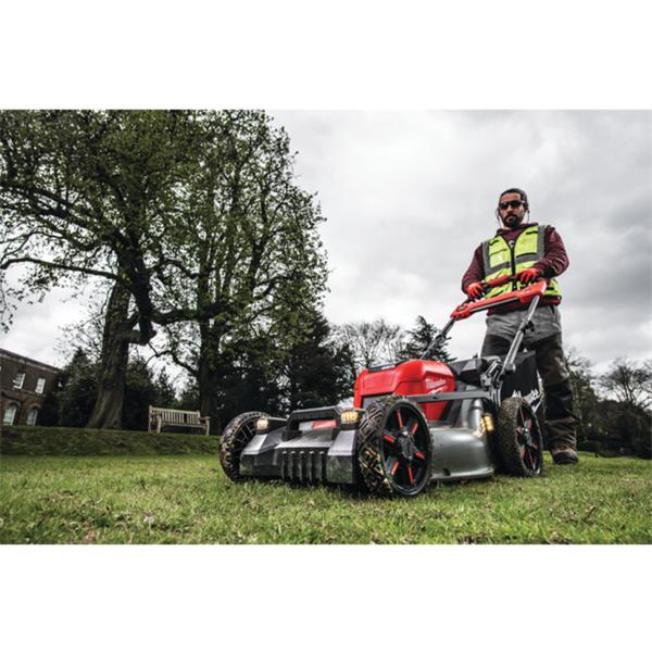 Milwaukee Milwaukee M18 FUEL 53cm Dual Battery 36V Self-Propelled Lawn Mower (2x12Ah Forge) 4933499214