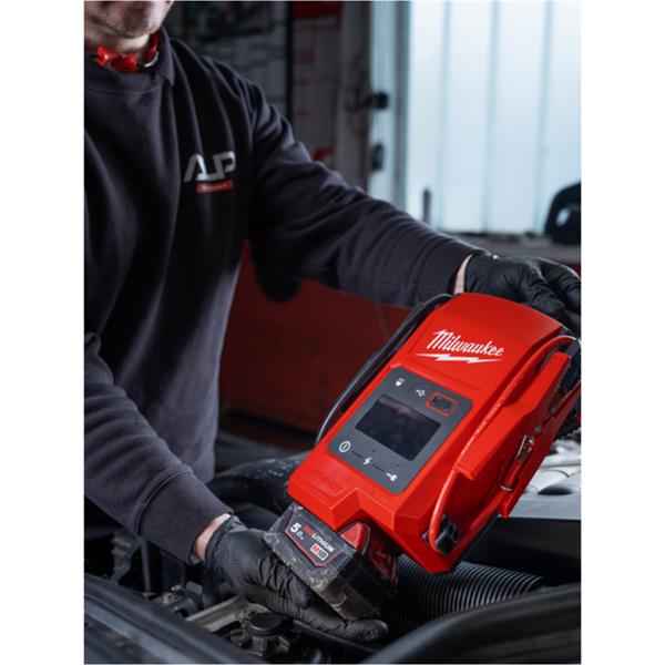 Milwaukee Milwaukee M18 FUEL Jump Starter, 2000A, (Bare Unit) 4933498026