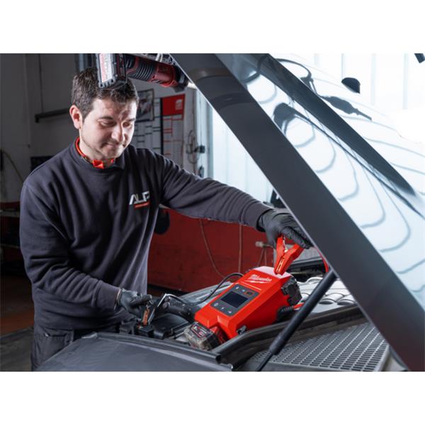 Milwaukee Milwaukee M18 FUEL Jump Starter, 2000A, (Bare Unit) 4933498026
