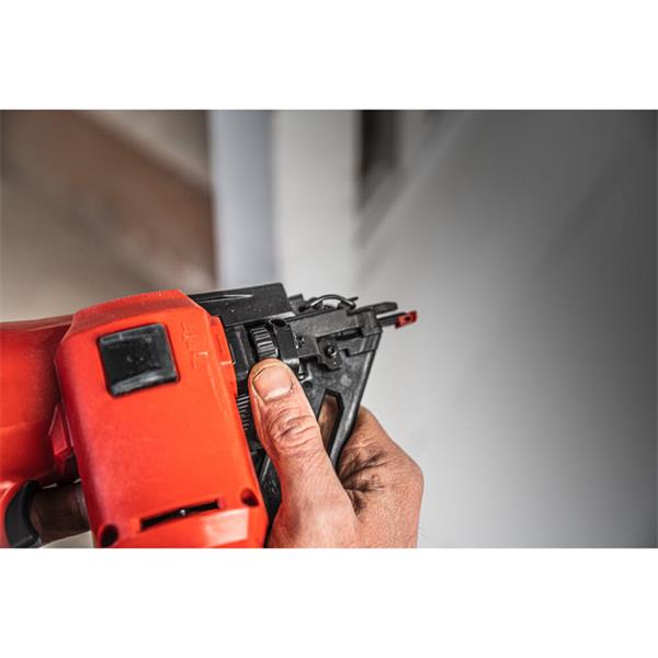 Milwaukee Milwaukee M18 Fuel 16GA Angled Finish Nailer (Bare Unit) 4933478094