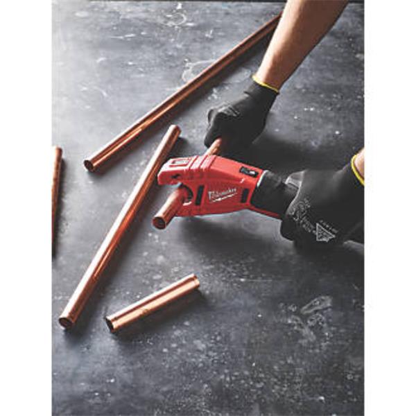 Milwaukee Milwaukee Pipe Cutter RAPTOR (Bare Unit) 4933479241
