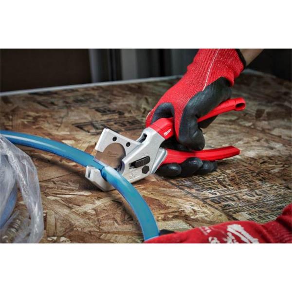 Milwaukee Milwaukee Plastic Cutter 4932479407