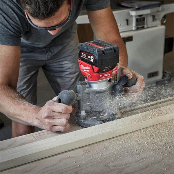 Milwaukee Milwaukee M18 FUEL 1/4'' Trim Router In HD Box (2x5Ah) 4933471604K