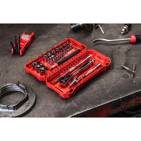 Milwaukee Milwaukee 38 Piece 1/4in Ratchet Driver & Socket set 4932498381