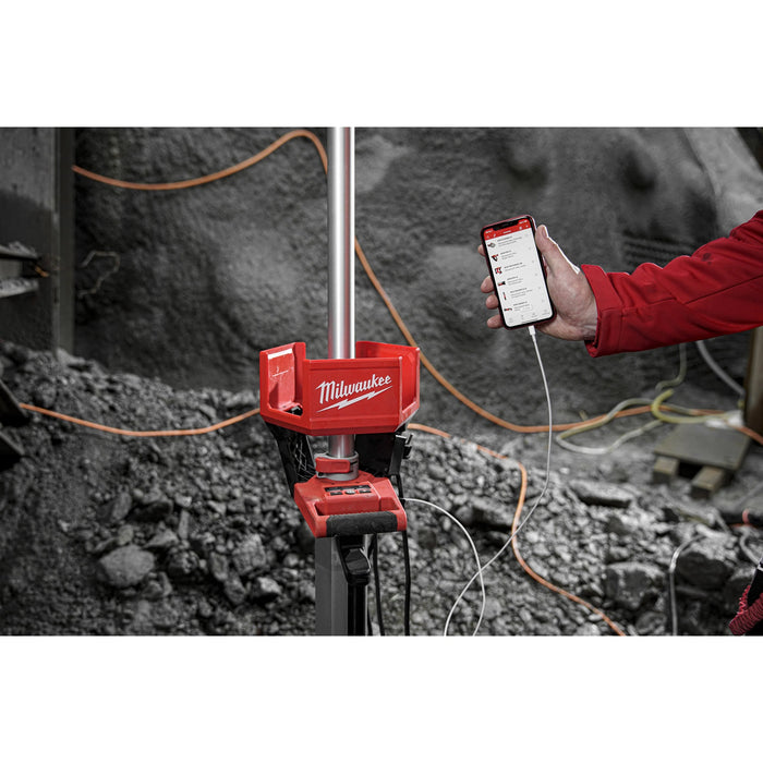 Milwaukee Milwaukee M18 High Output Stand Area Light Charger 4933478117